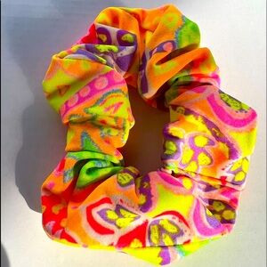 VENUS NEON HAIR SCRUNCHIE